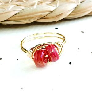 Iridescent Glass Beaded Ring, Stackable Wire Ring, Red & Gold, Size 6